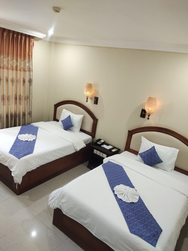 module:1facing:0; ?hw-remosaic: 0; ?touch: (-1.0, -1.0); ?modeInfo: ; ?sceneMode: LLHDR; ?cct_value: 0; ?AI_Scene: (-1, -1); ?aec_lux: 0.0; ?hist255: 0.0; ?hist252~255: 0.0; ?hist0~15: 0.0; ?module:1facing:0; 
hw-remosaic: 0; 
touch: (-1.0, -1.0); 
modeInfo: ; 
sceneMode: LLHDR; 
cct_value: 0; 
AI_Scene: (-1, -1); 
aec_lux: 0.0; 
hist255: 0.0; 
hist252~255: 0.0; 
hist0~15: 0.0;